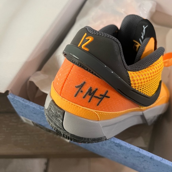 Ja Morant Nike shoes - Picture 2 of 5